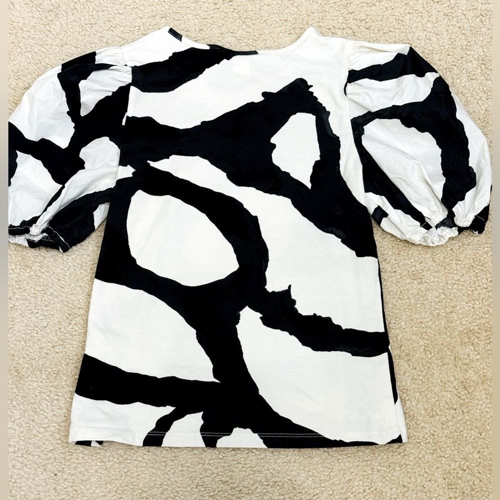 H&M Black and White Pattern Puff Short Sleeves Top Blouse T-shirt Sz S - Picture 2 of 7